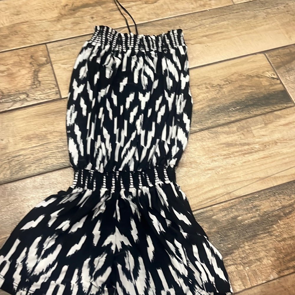 So Nikki girls romper size large